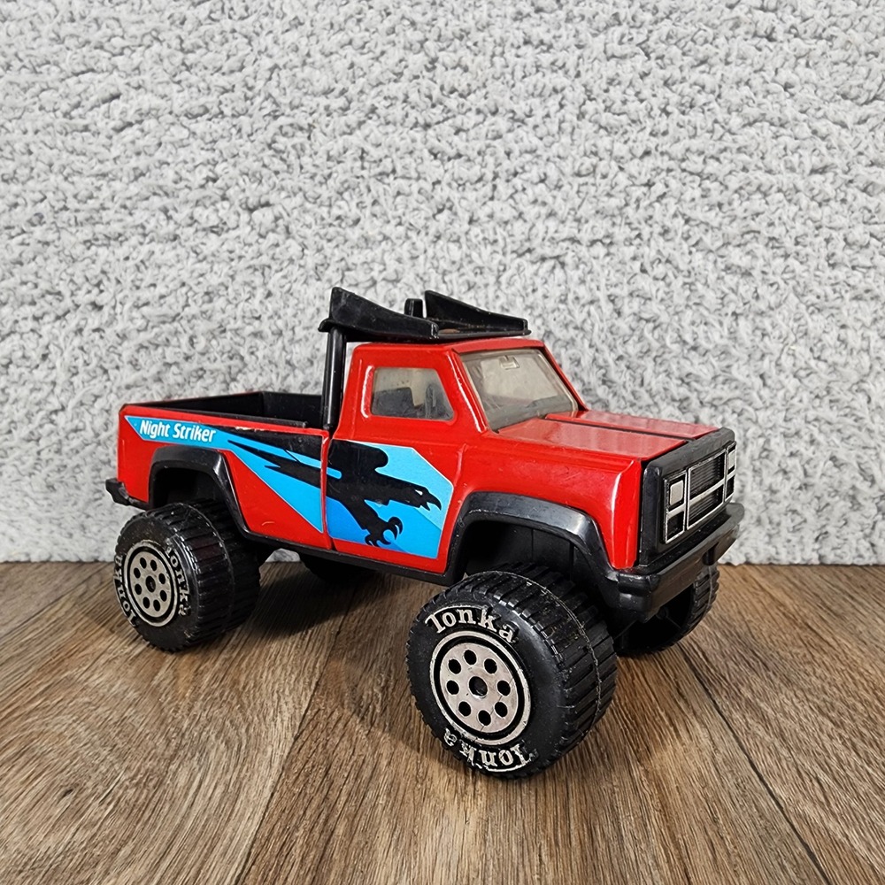 Vintage Tonka Night Striker 4x4 Pickup Truck Red Pressed Steel Toy 8" 1989
